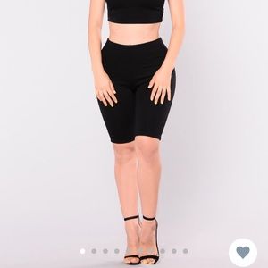 FASHION NOVA BONOC BIKER SHORTS